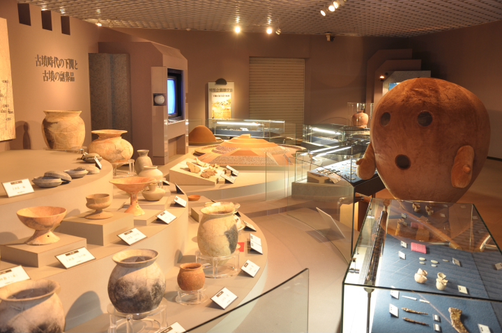 下関市立考古博物館公式マスコット「ぶえ吉」